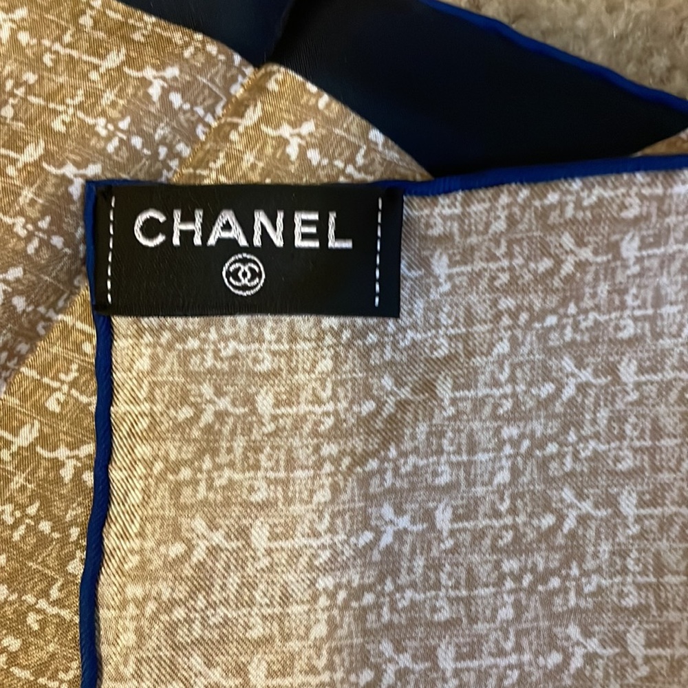 Brand new Chanel scarf with box - Picture 3 of 4